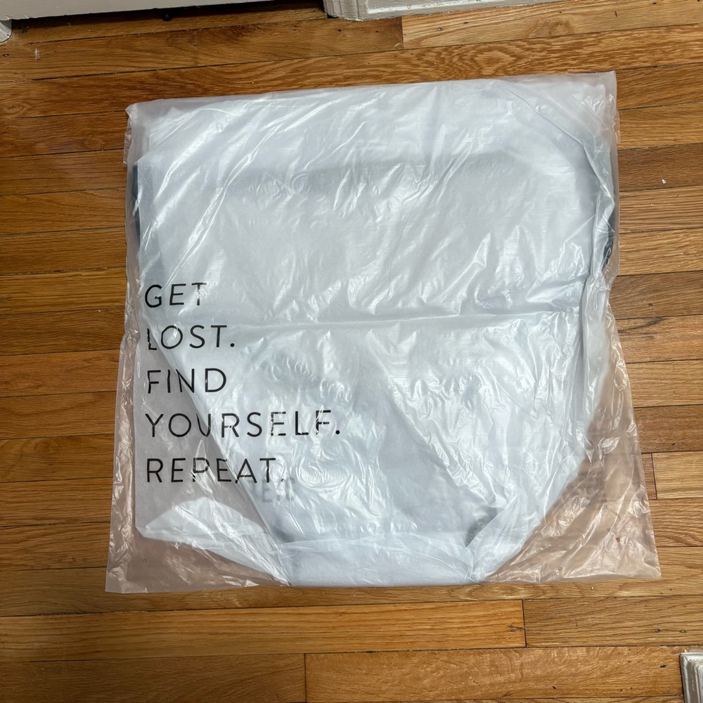 BEIS Clear Medium Bag Cover